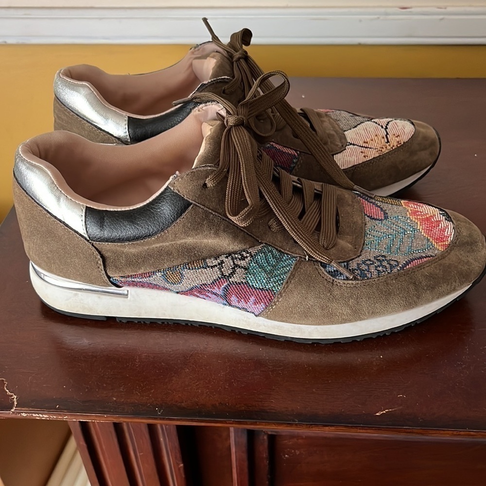 Sneakers by Shein! Very comfortable!